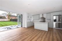 Property developer in Berkshire. House extension. CR Project Solutions. Crawthorne kitchen